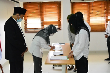 SUMPAH MENJAGA KERAHASIAAN REKAM MEDIS PADA TENAGA NON KESEHATAN